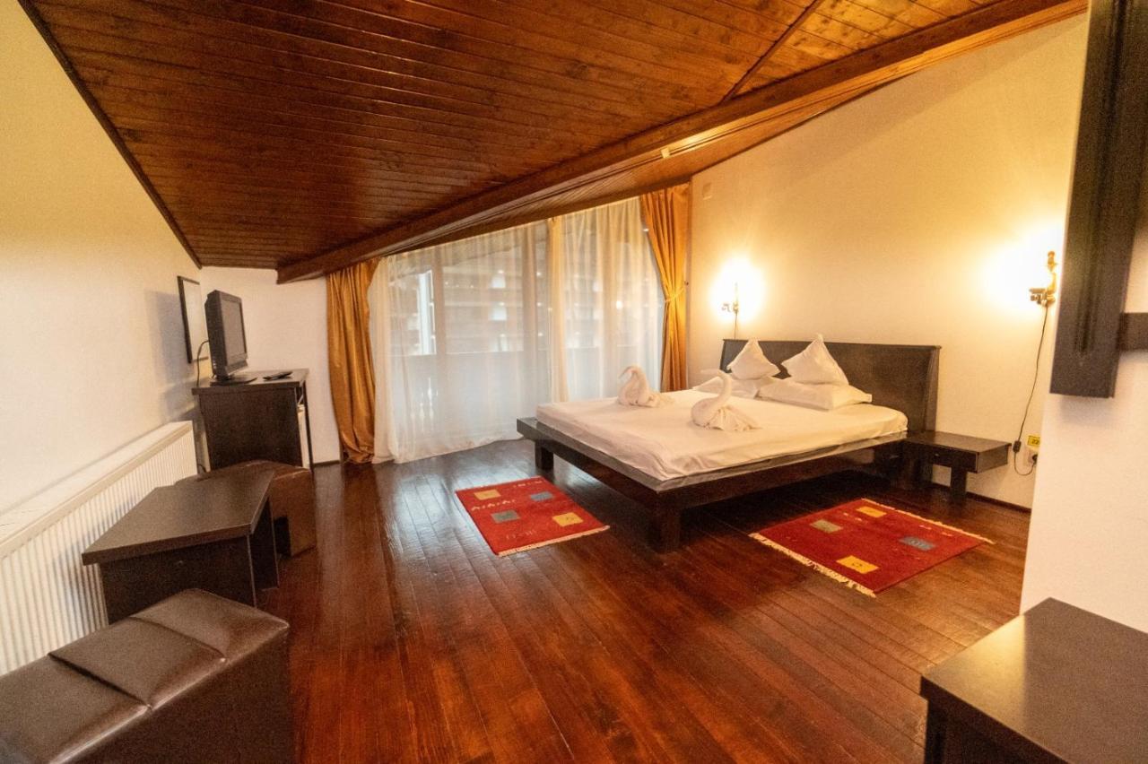 Casa Frent Hotel Predeál Kültér fotó