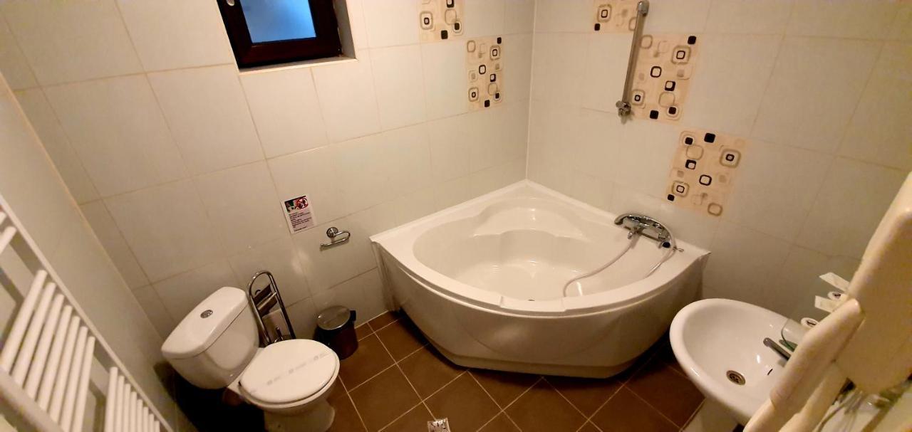 Casa Frent Hotel Predeál Kültér fotó