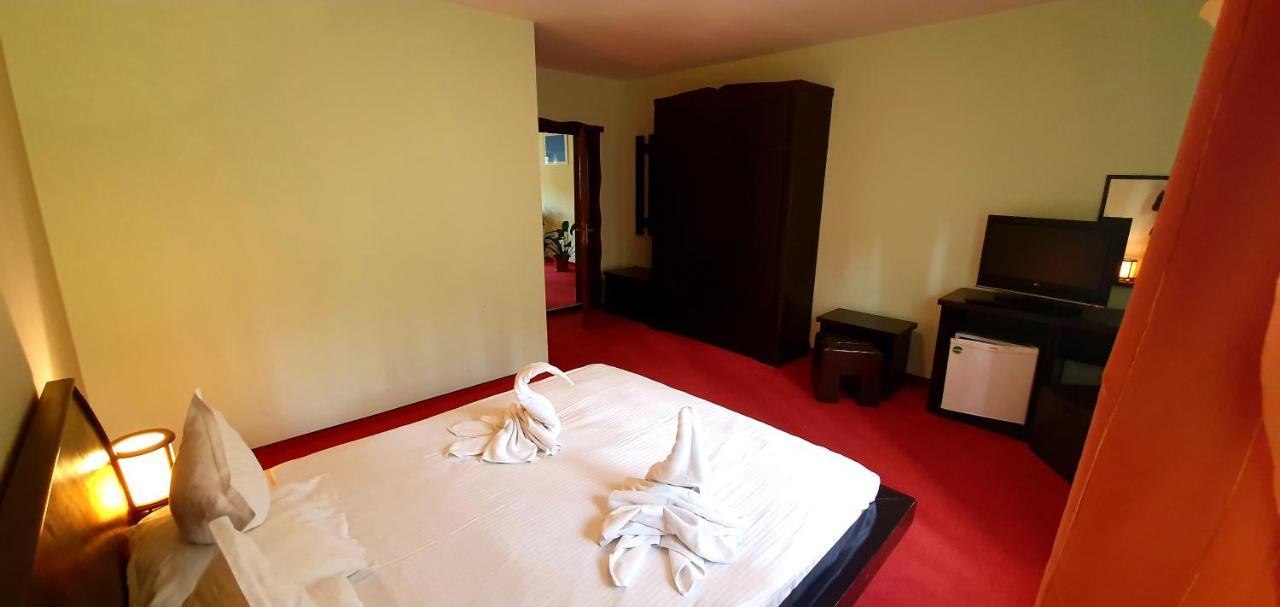 Casa Frent Hotel Predeál Kültér fotó