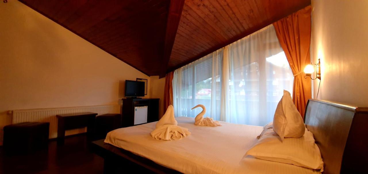 Casa Frent Hotel Predeál Kültér fotó