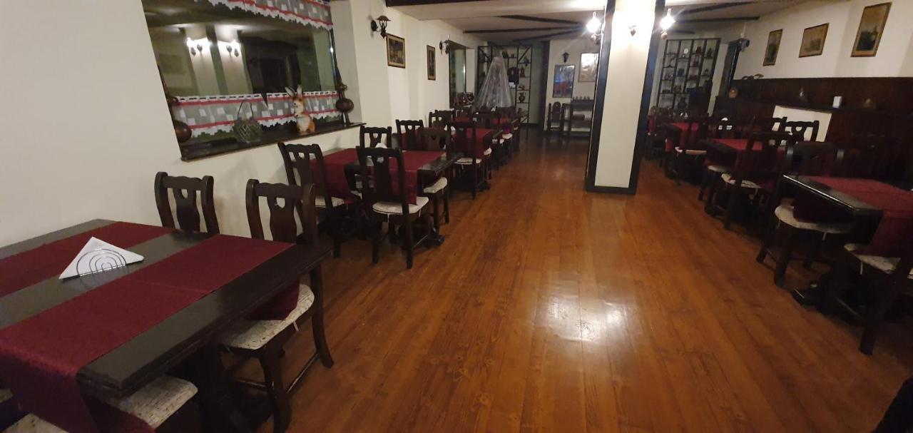 Casa Frent Hotel Predeál Kültér fotó