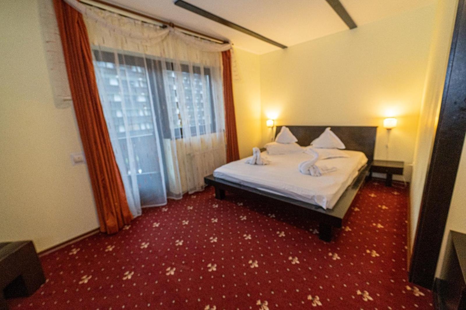 Casa Frent Hotel Predeál Szoba fotó