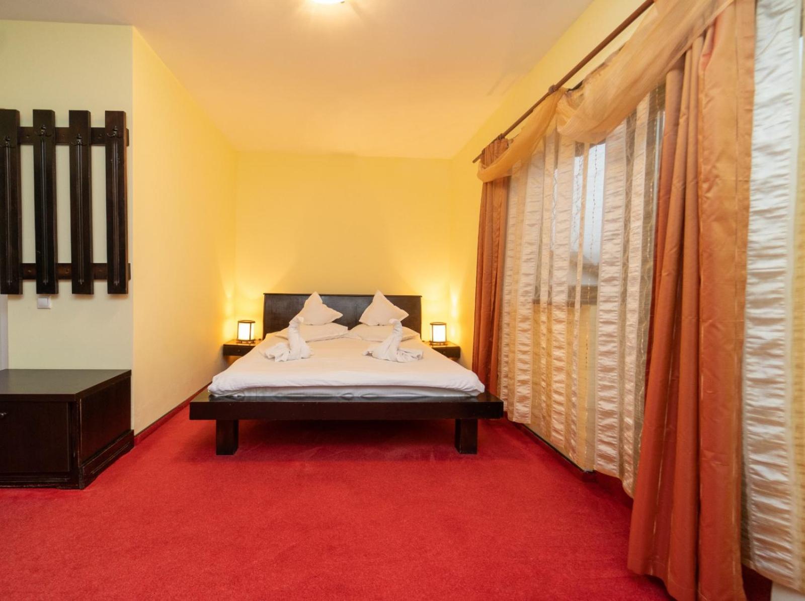Casa Frent Hotel Predeál Szoba fotó